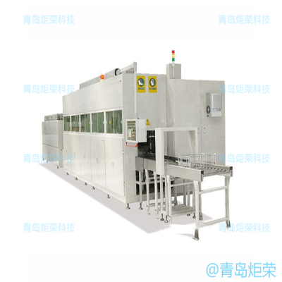 全自動(dòng)超聲波清洗設(shè)備用于工業(yè)零件清洗