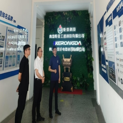 熱烈歡迎福州市倉山區(qū)政府考察團(tuán)蒞臨我司指導(dǎo)工作